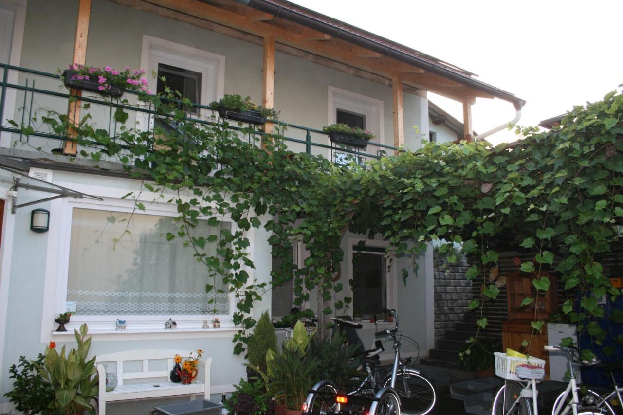 Pension Pock Tieschen Экстерьер фото